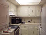 Kitchen.jpg (55364 bytes)